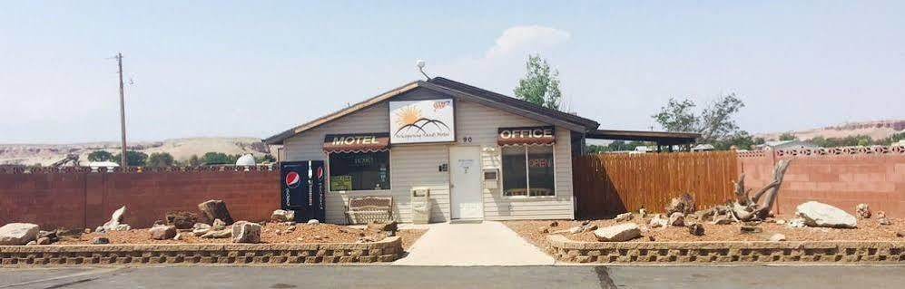 Whispering Sands Motel Hanksville Exteriör bild